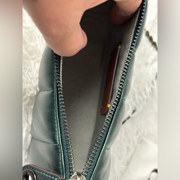 NEW/NWT COACH Quilted Swinger 20 - Metallic Dark Green - Picture 11 of 16